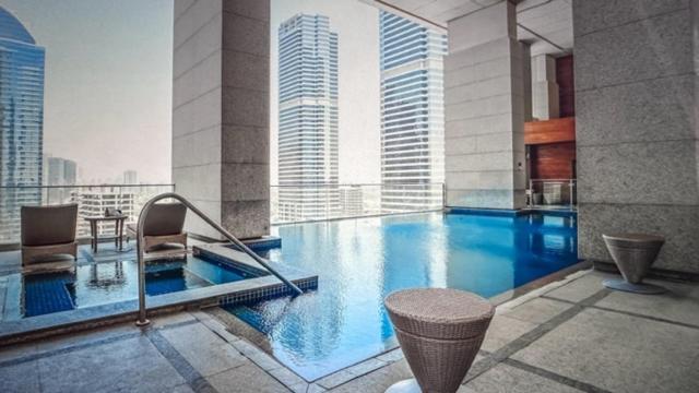 Bonnington Jumeraih Lakes Towers , Jlt Cluster J , Dubái Exterior foto